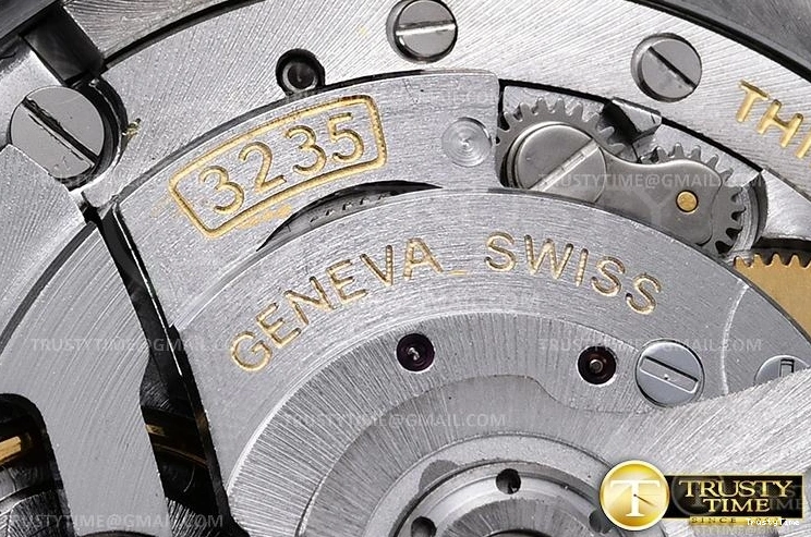 1103 ROLYM179 – YachtMaster EyeCatching 1076